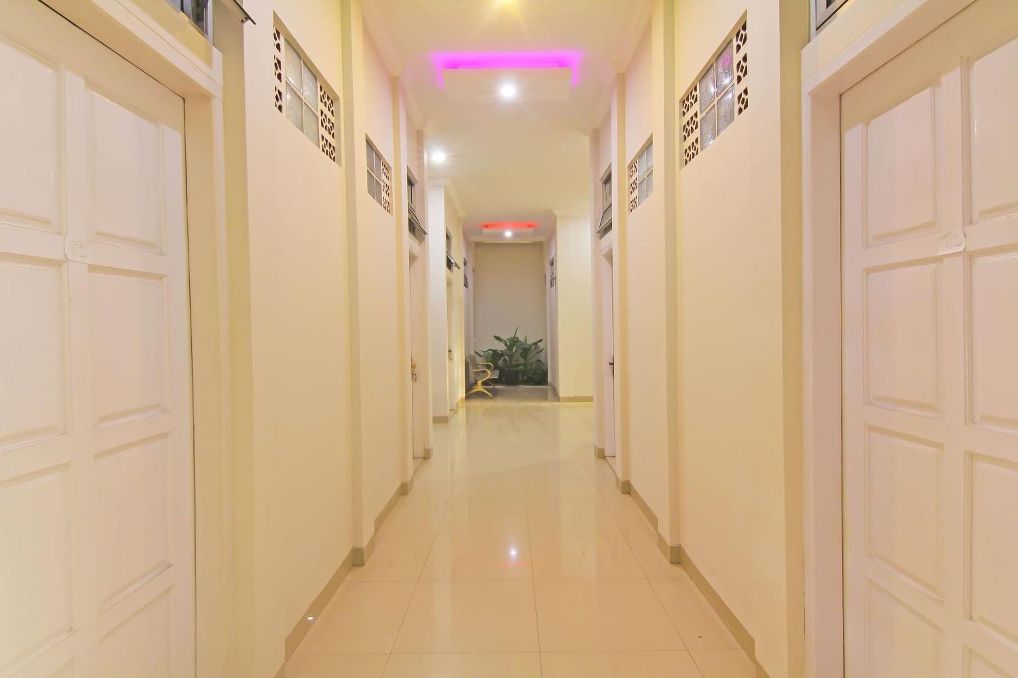 Utama Residence Padang  Exterior photo
