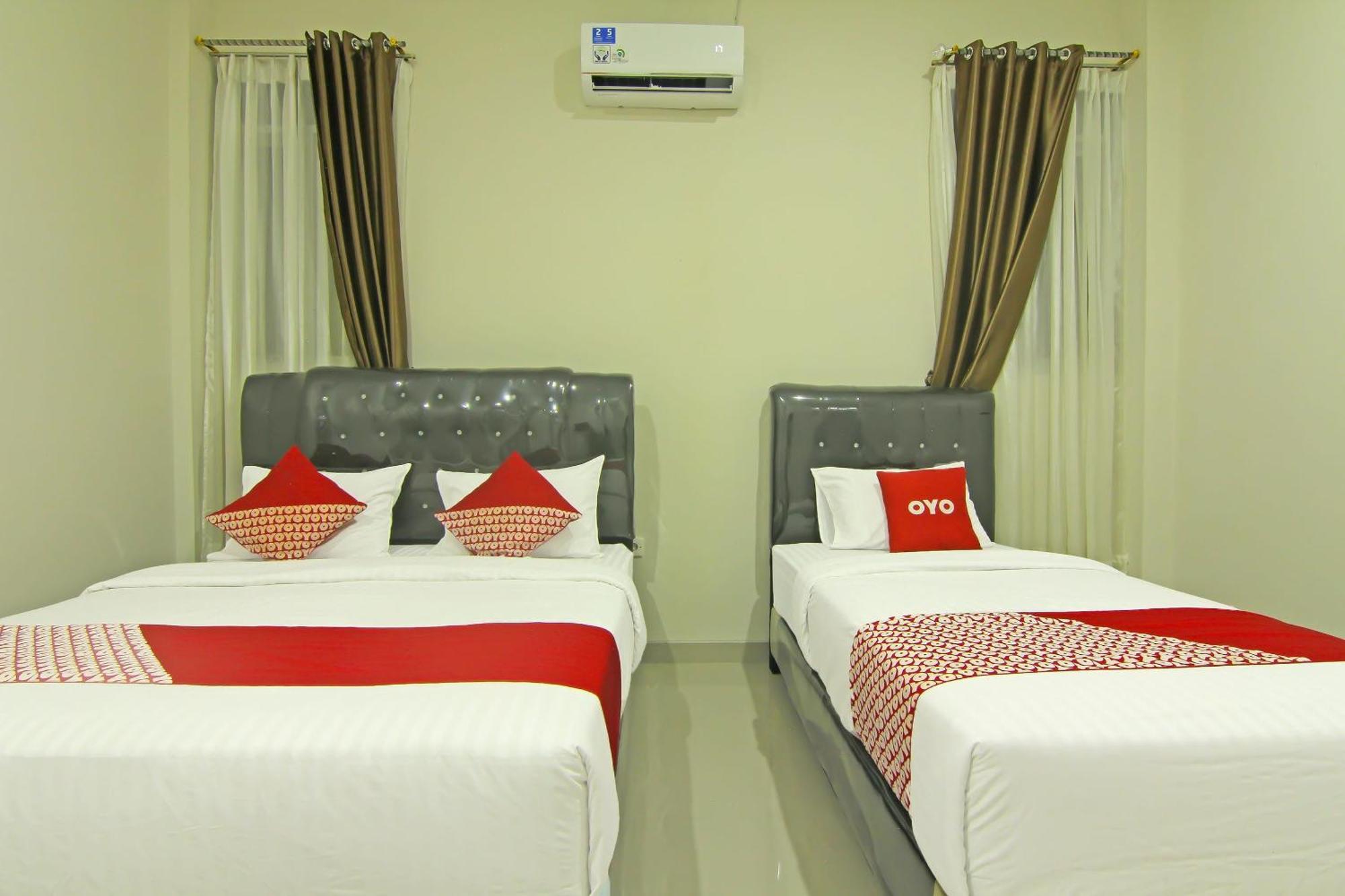 Utama Residence Padang  Exterior photo